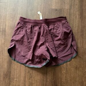 Fast and Free High-Rise Classic-Fit Split Short